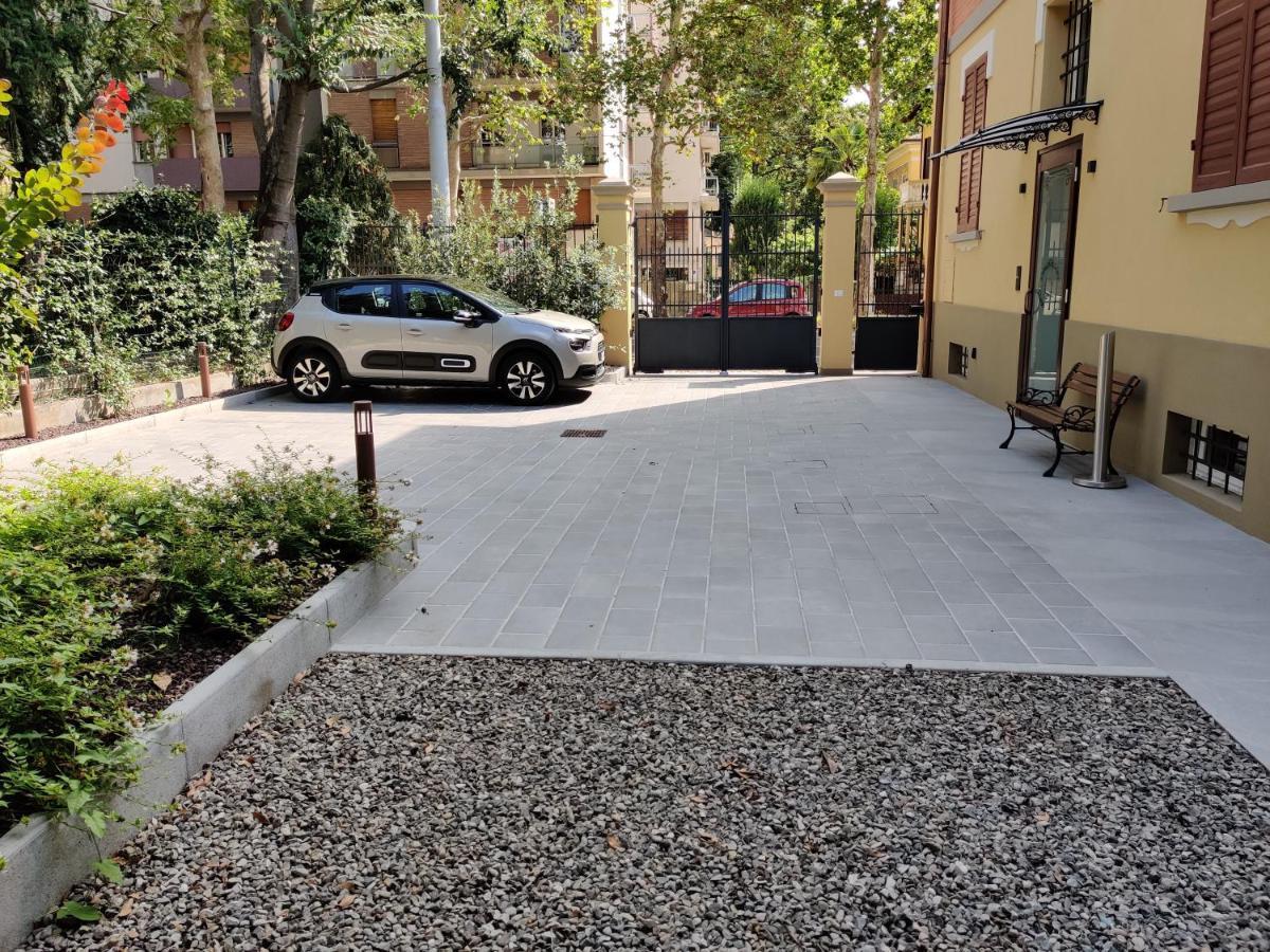 La Bella Modena Centro Hotel Luaran gambar